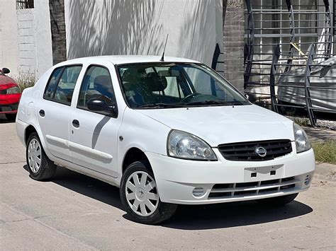 2005 Nissan Platina