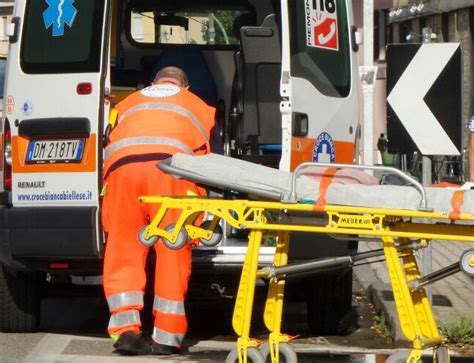 Biella Donna Di Anni Investita Da Un Auto Newsbiella It