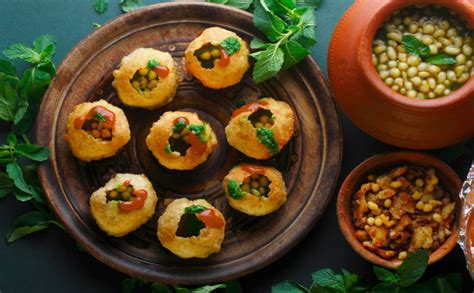 Dry Ready To Fry Atta Golgappa Panipuri Papad Fryums Puchka Gupchup