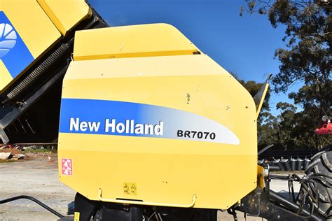 Lot New Holland Br Baler Auctionsplus