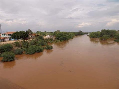 Jorrinho Rio Itapicur Transborda E Gua Invade As Casas E Locais De Banho