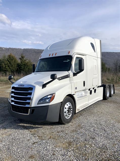 2019 Freightliner Cascadia For Sale 72 Sleeper Featured Listing Na