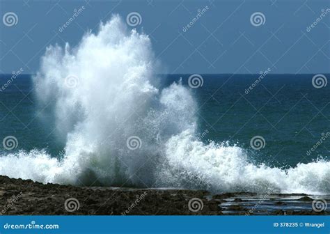 Atlantic Ocean Waves Background. Stock Photography | CartoonDealer.com #95088002