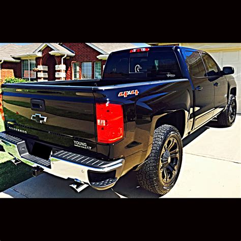 Chevrolet Silverado 1500 Custom Wheels 20x Et 18 Tire Size 275 60 R20 X Et