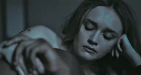 Olivia Cooke In Naked Singularity Nip Peek Pokies Porn Clip