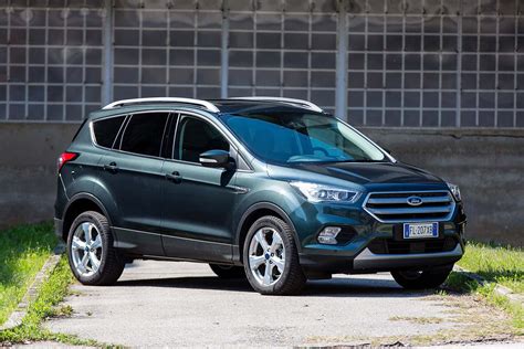 Prova Ford Kuga Titanium 15 Tdci Powershift