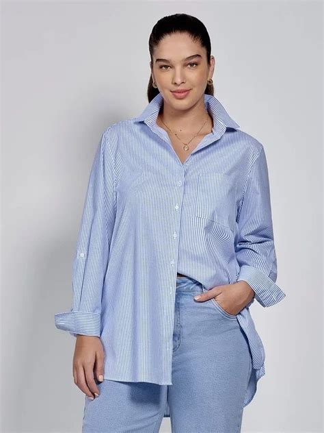 Camisa Plus Size Alongada Listrada Azul Bolso Selena Selena Blouse