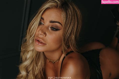 Adrianna Led Flychanelle Nude Leaked Onlyfans Photo Fapello