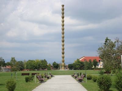 Dumnezeu Exist M Rturii Coloana Infinitului In Varful Careia Sta