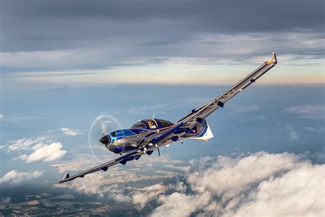 Diamond Aircraft DA50 RG receives EASA Certification - Diamond Aircraft Industries