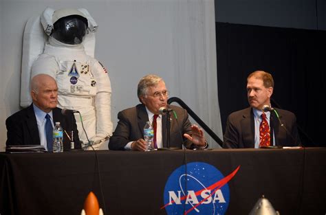 Nasa Astronaut Panel Discussion At Cosi Astronauts John Gl Flickr