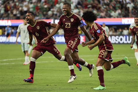 Venezuela sorprende y avanza a cuartos de Copa América México se