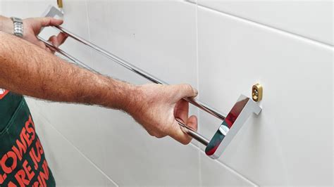 How Easy Is It To Remove A Towel Bar From Tile Storables