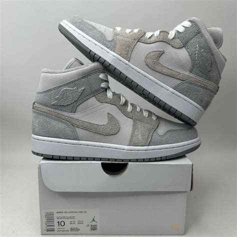 Jordan Brand Nike Air Jordan 1 Mid SE WMNS “Particle Grey/Fleece” 2023 ...