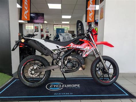 Moto RIEJU MRT 50 Super Motard 138x24 Mois Neuve