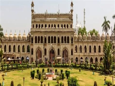 Tourist Spots Of Lucknow Are Best To Visit With Friends On New Year