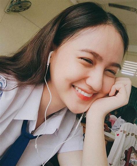 Hot Girl S H U Tr N S N Bay Nh Ng V N Xinh P Xu T S C