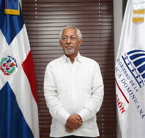 Ministro De Educación Felicita A Los Docentes En Su Día Boca Chica Tv 3