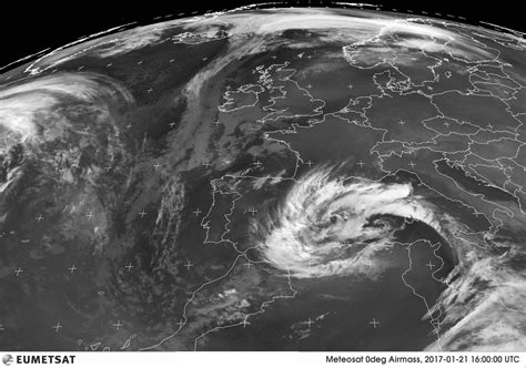 Allerta Meteo Ciclone Al Sud Violenta Squall Line Tra Sardegna E