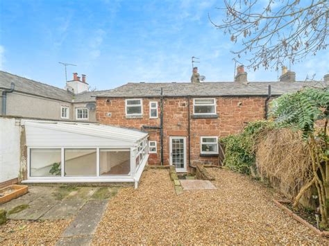 2 Bed Cottage For Sale In Neston Road Willaston Ch64 £225000 Zoopla