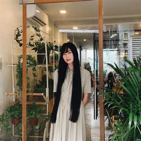 Street style tràn ngập tông màu mùa thu của sao và hot girl Việt Toàn outfit xinh xắn sành điệu