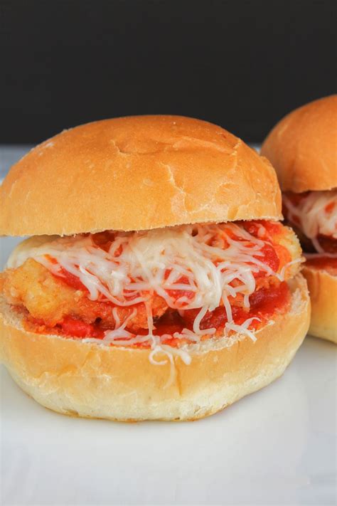 Chicken Parmesan Sliders Sundaysupper