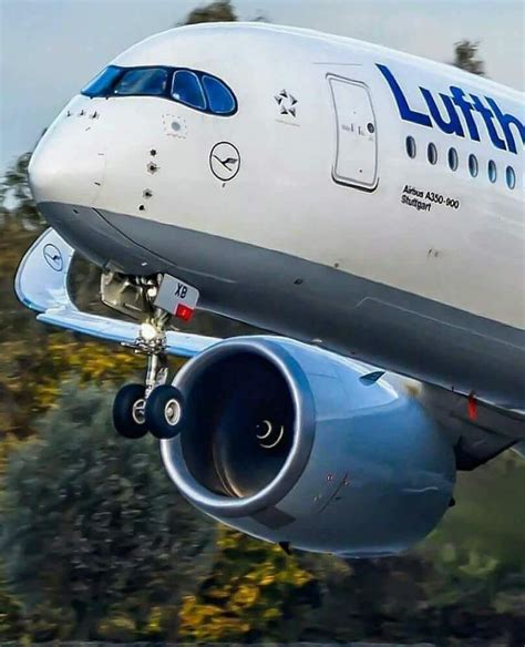 Airbus A350 Lufthansa Commercial Plane, Commercial Aircraft, Airbus ...