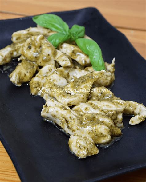 Ricetta Light Petto Di Pollo Al Pesto A Tavola Col Nutrizionista