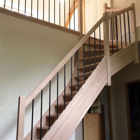 Escalier Quart Tournant haut sur mesure en bois et inox facile à poser