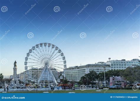 Lisbonportugal 25 May 2017 Giant Wheel Of Amusement Park