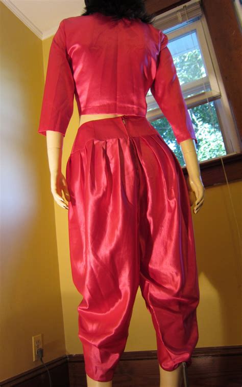 Vintage I Dream Of Jeannie Style Sexy Harem Girl Hot Pink Satin 70s 80s