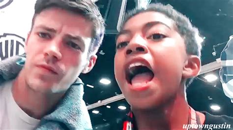 The Flash Cast Sdcc 2016 Funny Moments Youtube