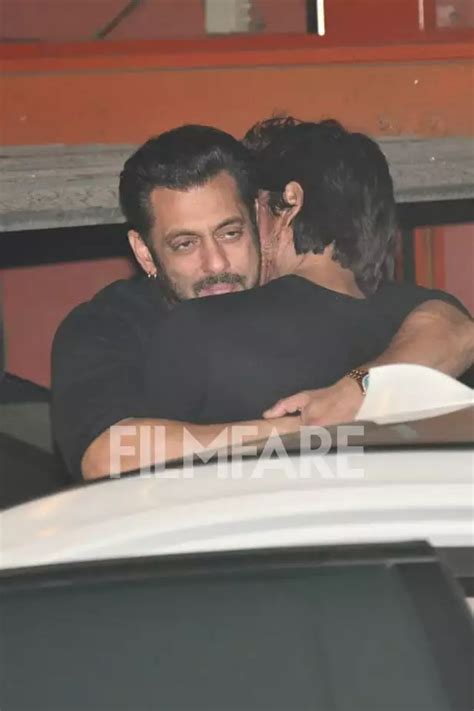 Shah Rukh Khan Hugs Salman Khan At His Birthday Bash See Pics