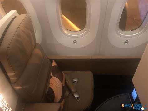 Etihad Business Class Paris To Abu Dhabi Boeing Er Off