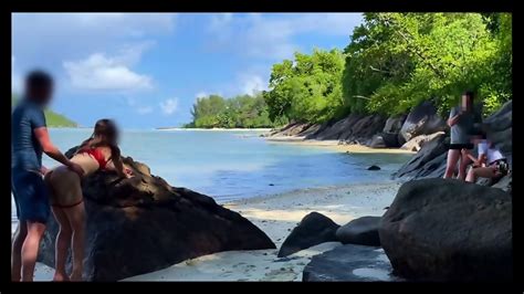 Un Couple Baise Sur La Plage Avant Quun Autre Arrive Eporner