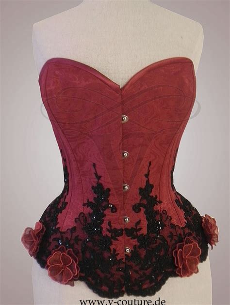 Red Roses By V Couture Boutique On Deviantart Boutique Couture