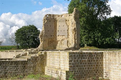 Le Temple De Mars Ou Sanctuaire Du Haut B Cherel Corseul Une Cit