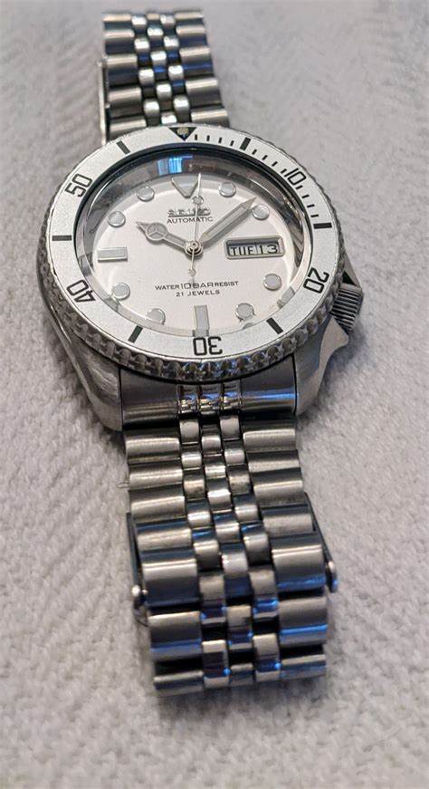 Seiko SKX007 "White World" Mod | WatchUSeek Watch Forums
