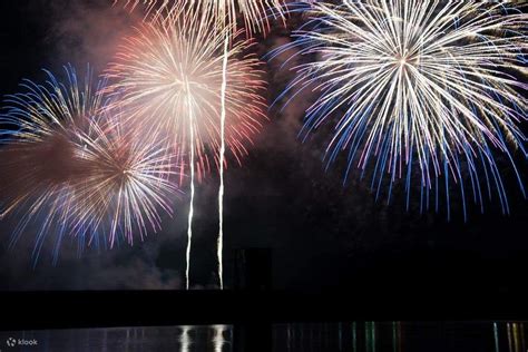 Hokkaido｜Lake Toya Fireworks Festival, Showa Shinzan, and Lake Hill ...