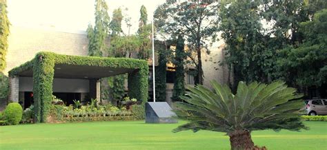 Iim Bangalore Images And Videos High Resolution Pictures And Videos