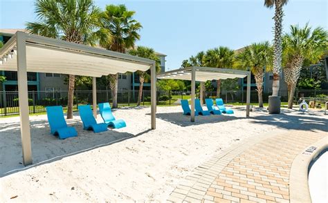 Resort Style Pool 3 Cabana Beach Apartments Gainsville Near Uf