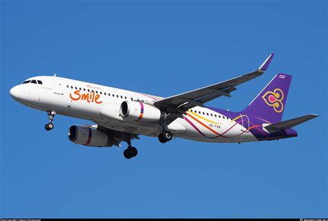 HS TXN Thai Smile Airbus A320 232 WL Photo By Suparat Chairatprasert