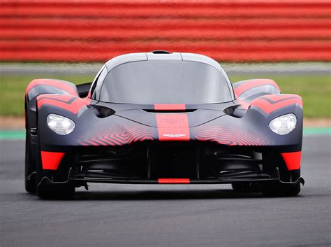 Aston Martin Valkyrie Rb 001 Neweys Traum Supersportler Auto Motor