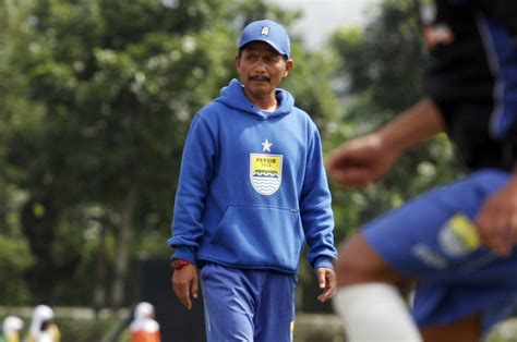 Persib Mulai Pemusatan Latihan Dengan Porsi Ringan Bolaskor