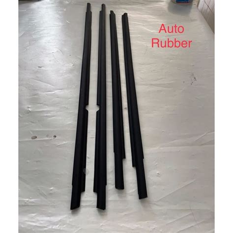 Jual Karet Pelipit List Kaca Luar Weather Strip Innova Hitam Shopee