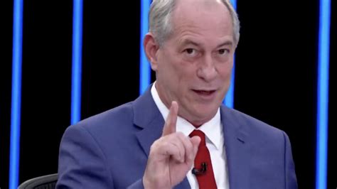 Ciro defende em sabatina um novo código brasileiro do trabalho