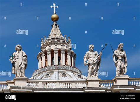 DOME OF SAINT PETER'S BASILICA, BASILICA SAN PIETRO, ROME Stock Photo ...