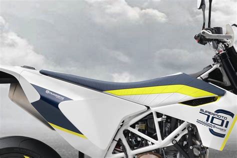 Husqvarna Supermoto 701 2024 Images Check Out Design Styling OTO