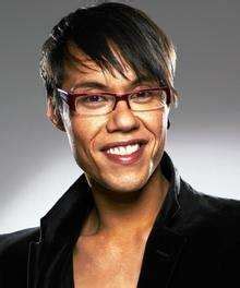 Gok Wan Takes Naked Show To Rochester College
