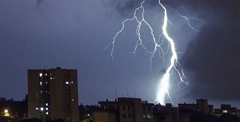 Setembro Come A Chuva Extrema Onda De Tempestades E Enchentes